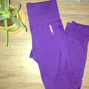 Gym shark leggings!